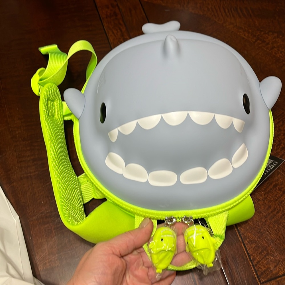 Maison Misfits 15 3D toddler little kid backpack blue green fun shark girls boys